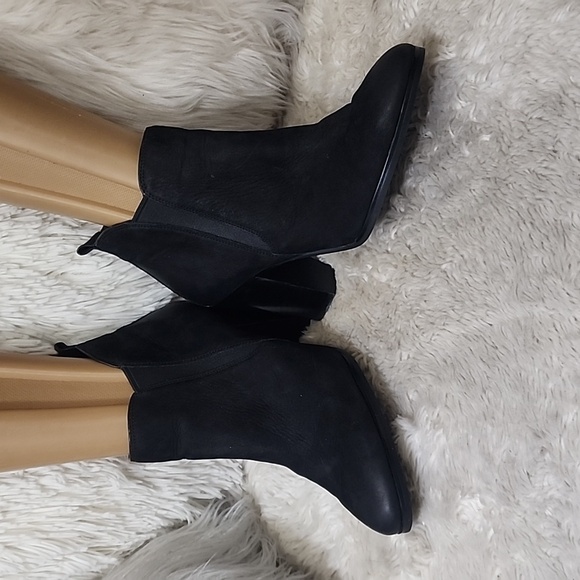 MICHAEL KORS BRANDY BOOTS - Picture 4 of 11